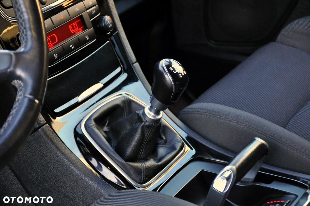 Ford S-Max - 34