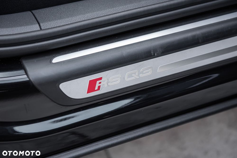 Audi RS Q3 2.5 TFSI quattro S tronic - 37