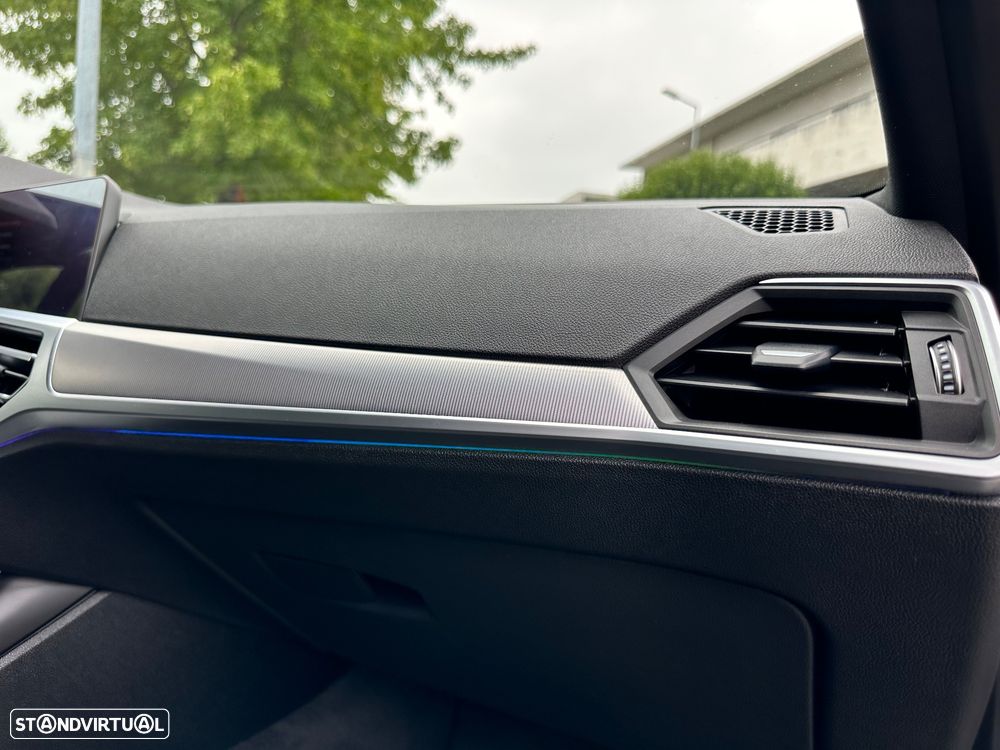 BMW 318 d Line Sport - 46