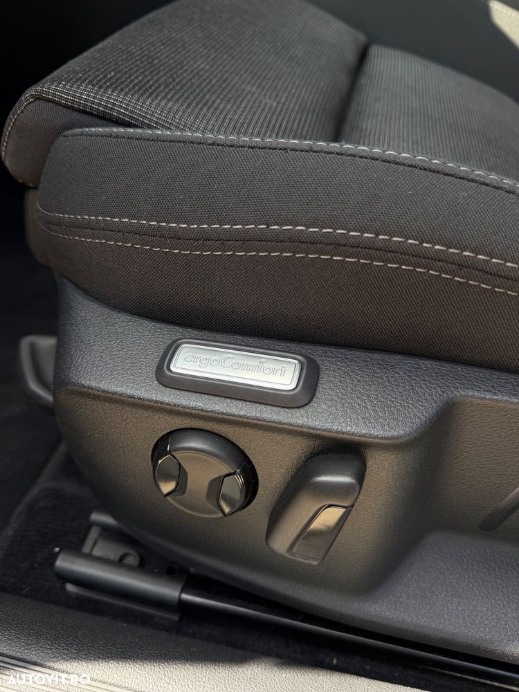 Volkswagen Passat 2.0 TDI Comfortline - 10