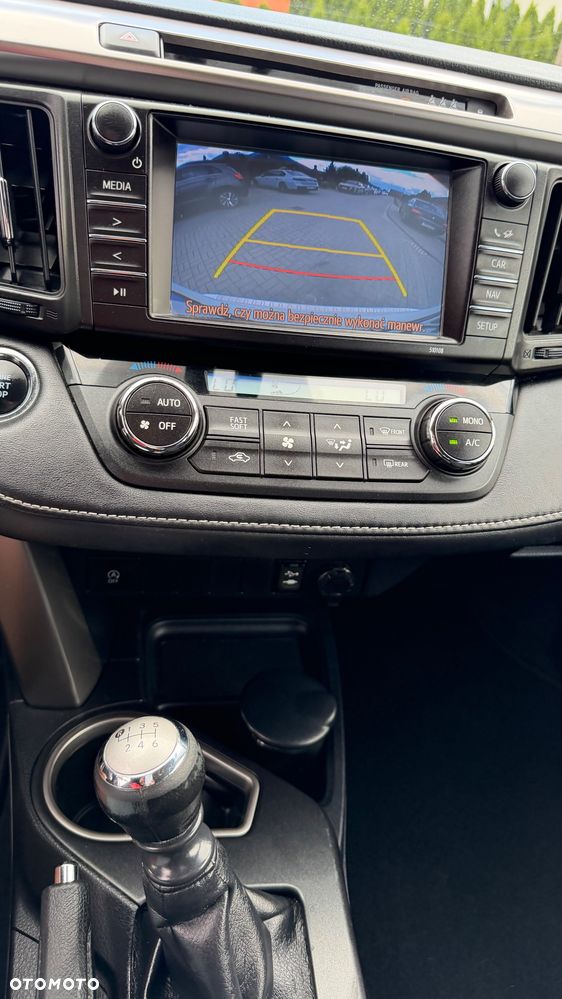 Toyota RAV4 2.0 D-4D 4x2 Start-Stop Executive - 26