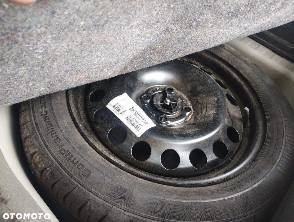 Opel Corsa 1.2 16V Cosmo - 11