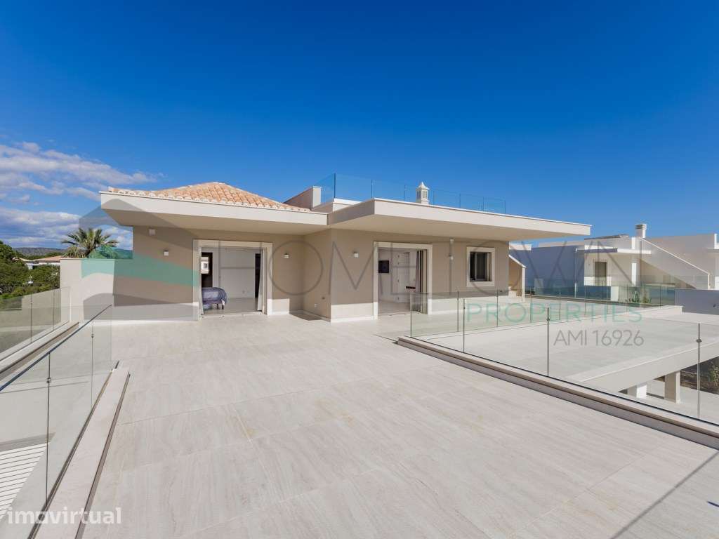 Moradia exepcional com piscina e vista para o golfe, num complexo p... - Grande imagem: 4/60