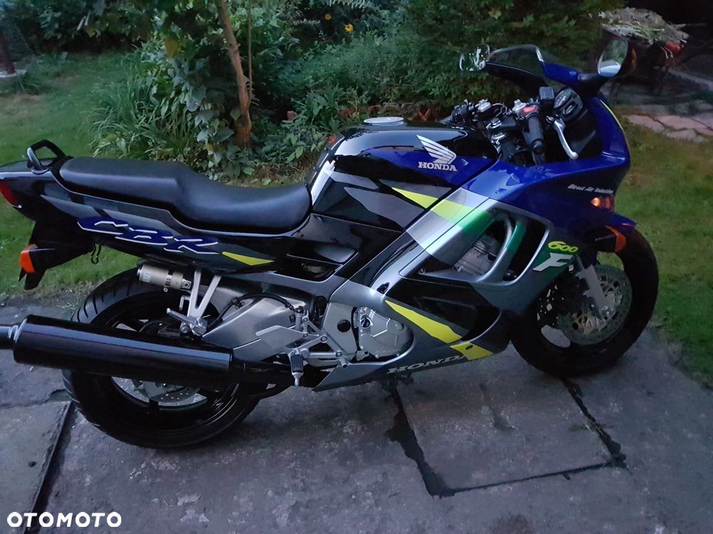 Honda CBR - 5