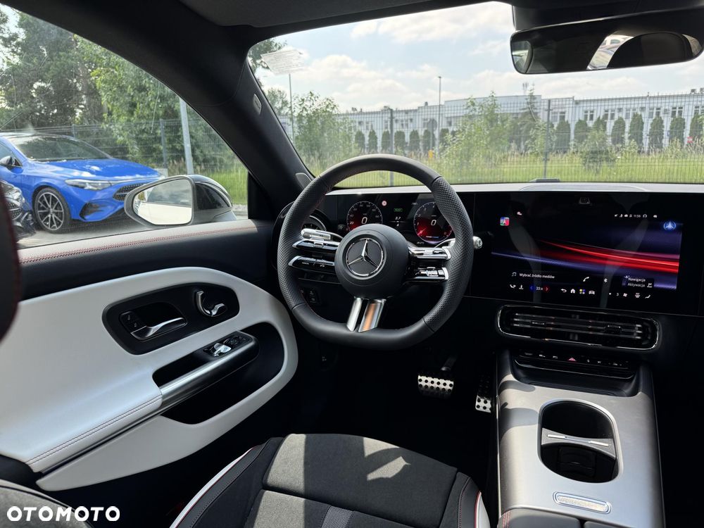 Mercedes-Benz CLA 200 mHEV 4-Matic 8G-DCT - 14