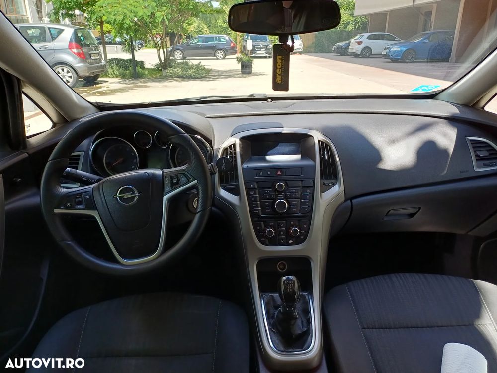 OPEL Astra 2011 — imagine 5