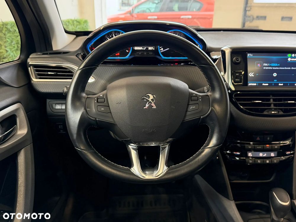 Peugeot 2008 1.2 Pure Tech GPF Allure S&S EAT6 - 14