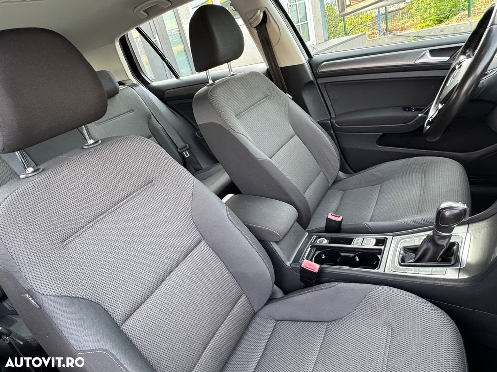 Volkswagen Golf 2.0 BlueTDI DSG Comfortline - 37