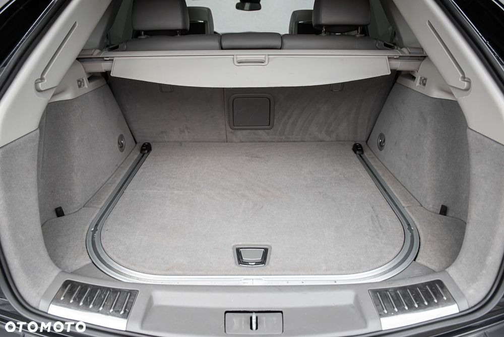 Cadillac SRX - 30