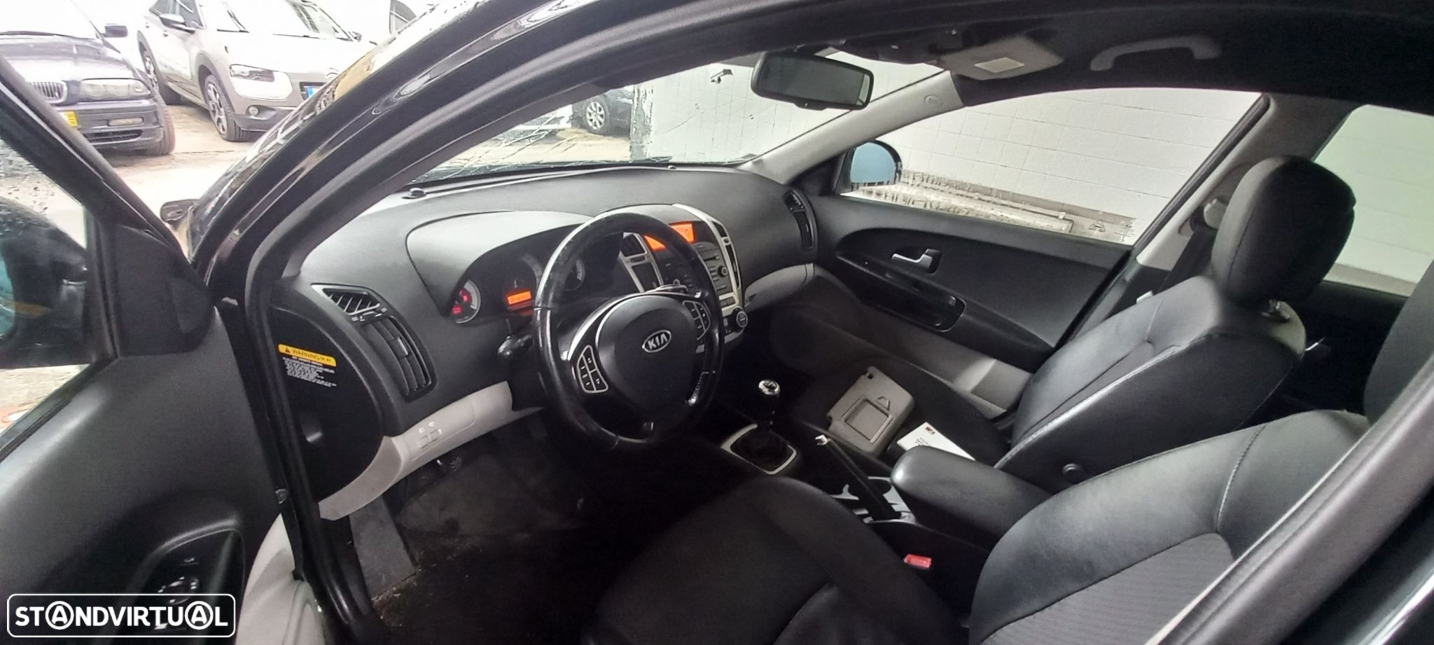 Kia Ceed - 4
