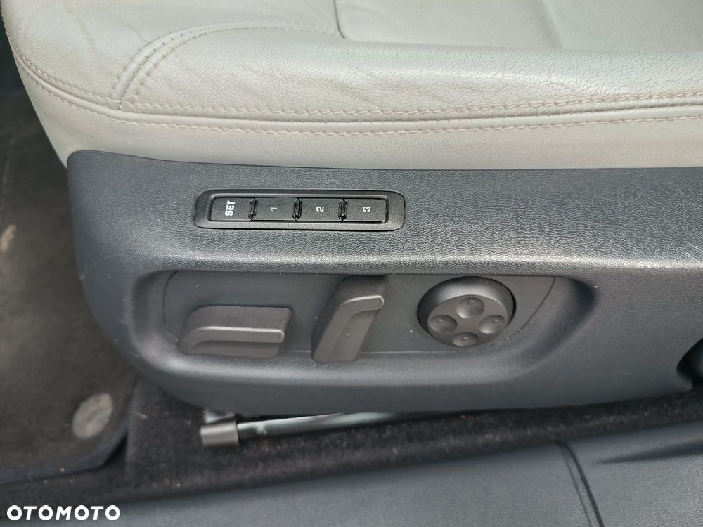 Skoda Octavia 1.8 TSI L&K DSG - 16