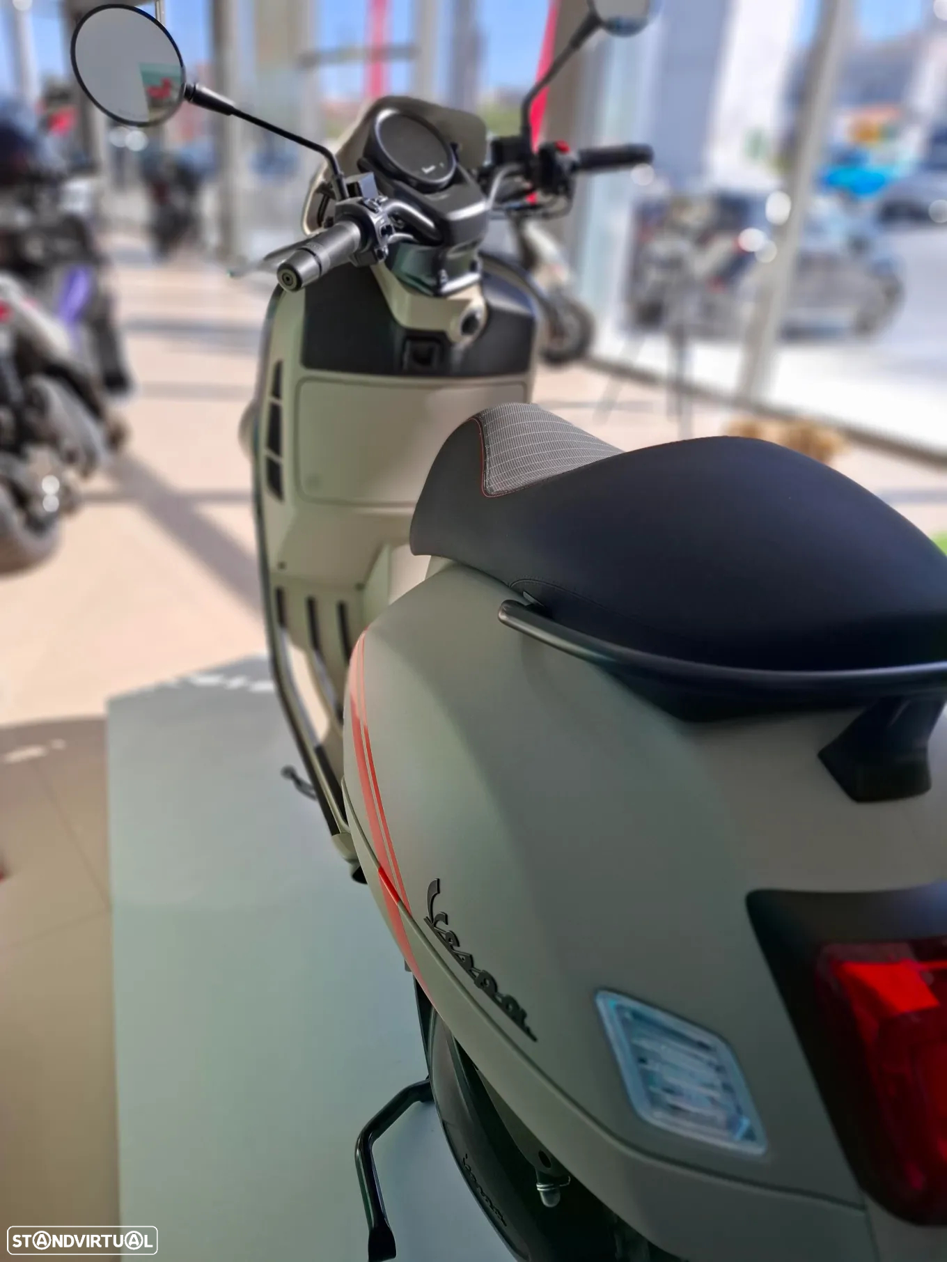 Vespa GTV 300 - 2