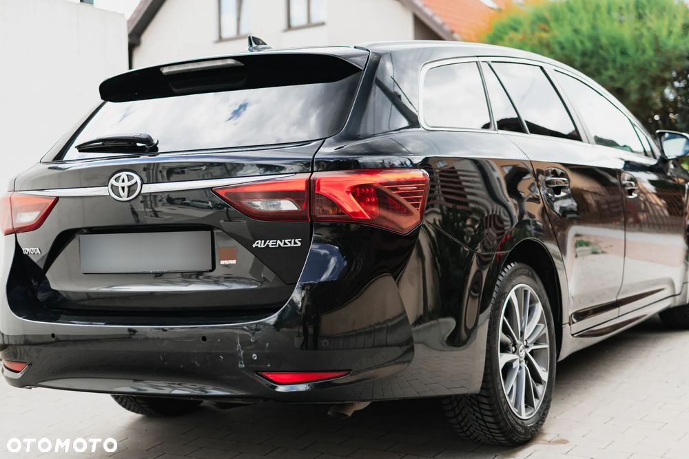 Toyota Avensis 2.0 D-4D Prestige - 4
