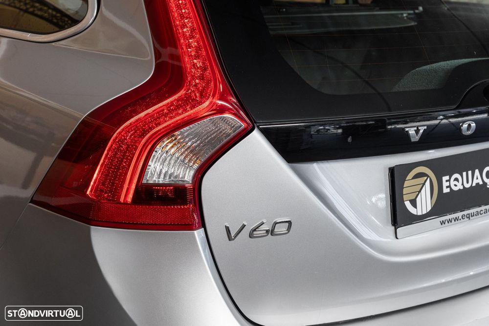 Volvo V60 2.0 D4 Summum - 9