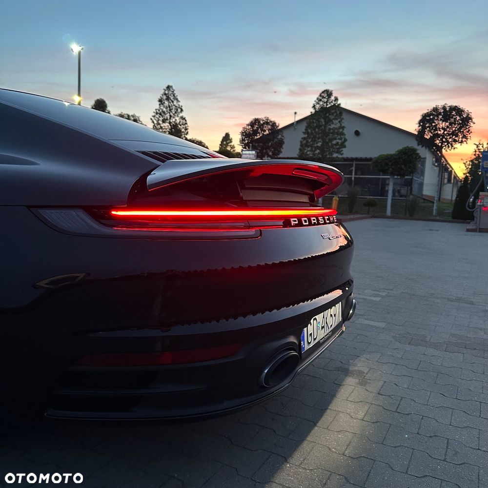 Porsche 911 Carrera - 9