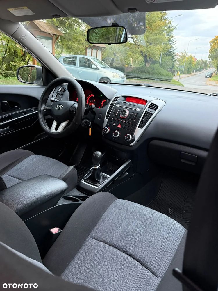 Kia Ceed - 17