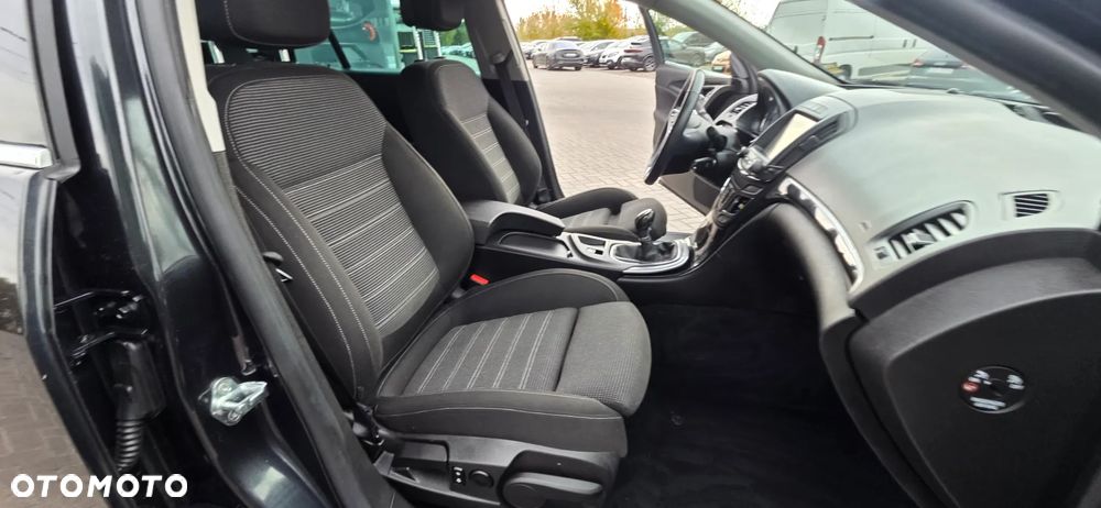 Opel Insignia 1.4 Turbo ecoFLEX Start/Stop Business Innovation - 38