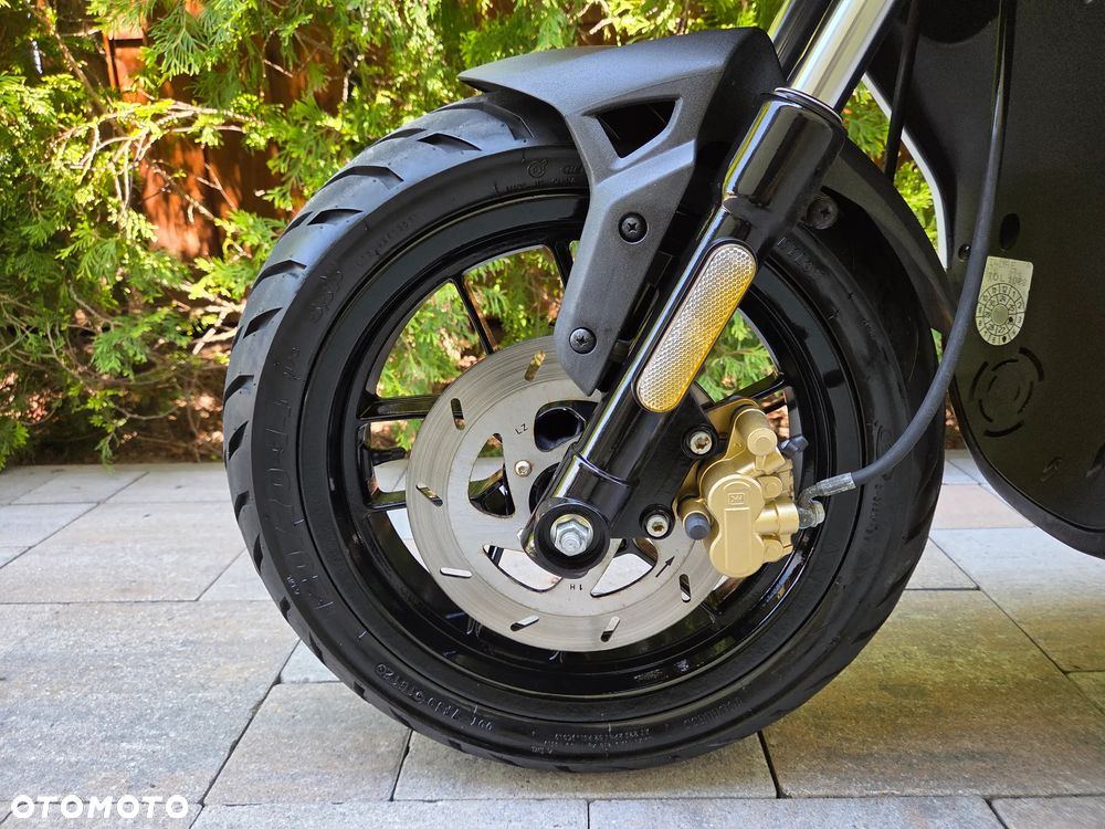 Aprilia SR - 19