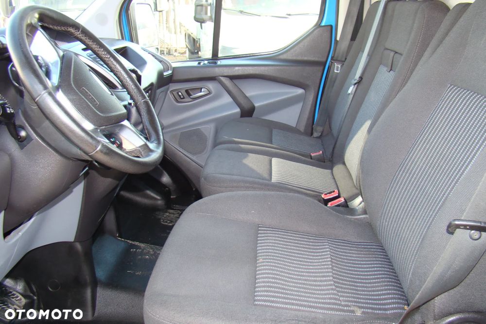 Ford Custom Transit - 11