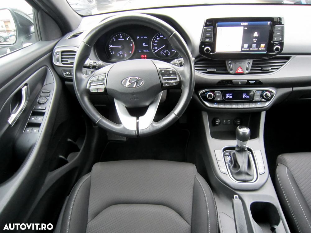 Hyundai i30 Kombi 1.6 CRDI DCT Select - 19