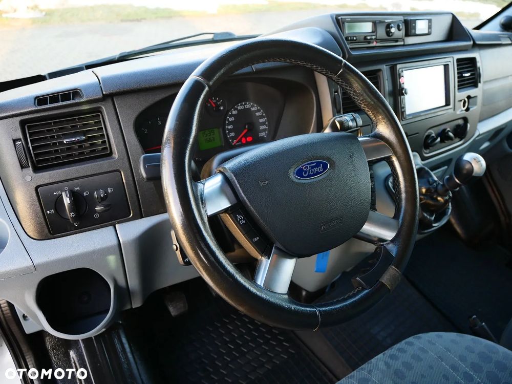 Ford TRANSIT - 11