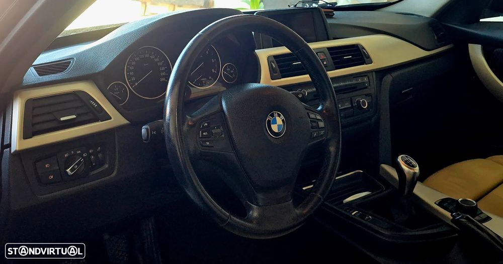 BMW 318 d Line Luxury - 8