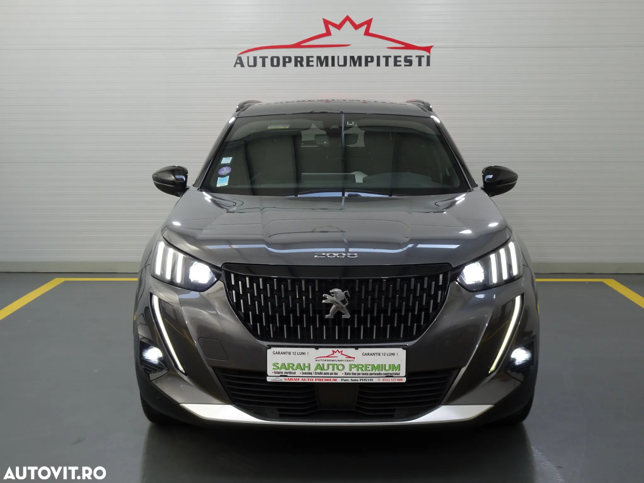 Peugeot 2008 PureTech 130 EAT8 GT - 4