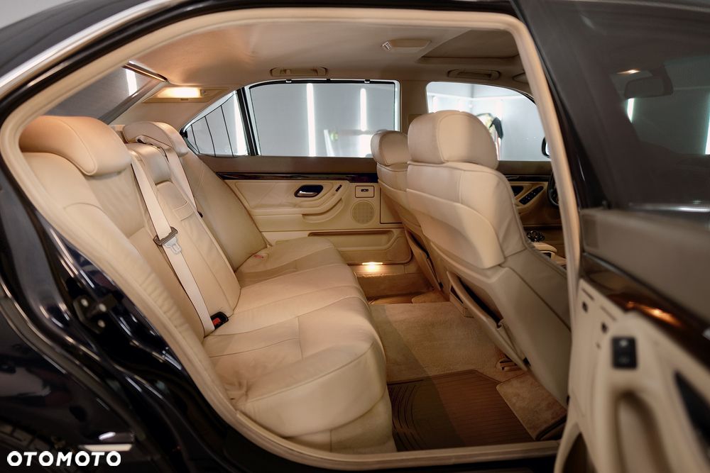 BMW Seria 7 740iL - 15