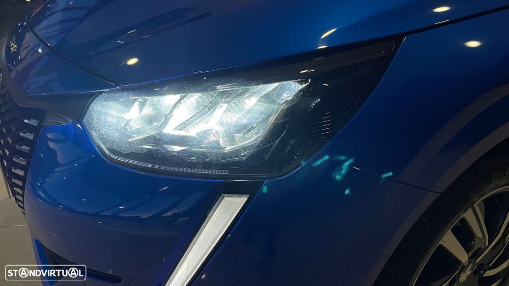 Peugeot 208 1.2 PureTech Allure Pack EAT8 - 14