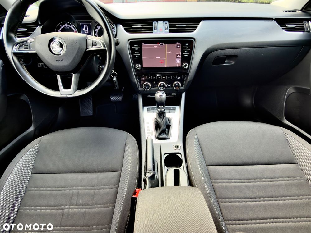 Skoda Octavia 2.0 TSI 4x4 DSG Style - 27