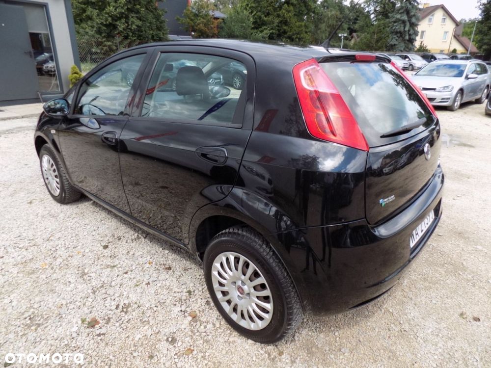 Fiat Grande Punto - 4