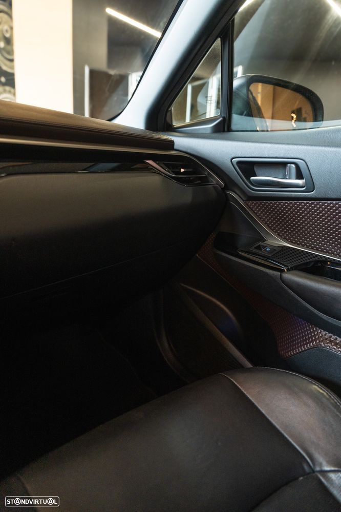 Toyota C-HR 1.8 HSD Exclusive+P.Luxury - 16