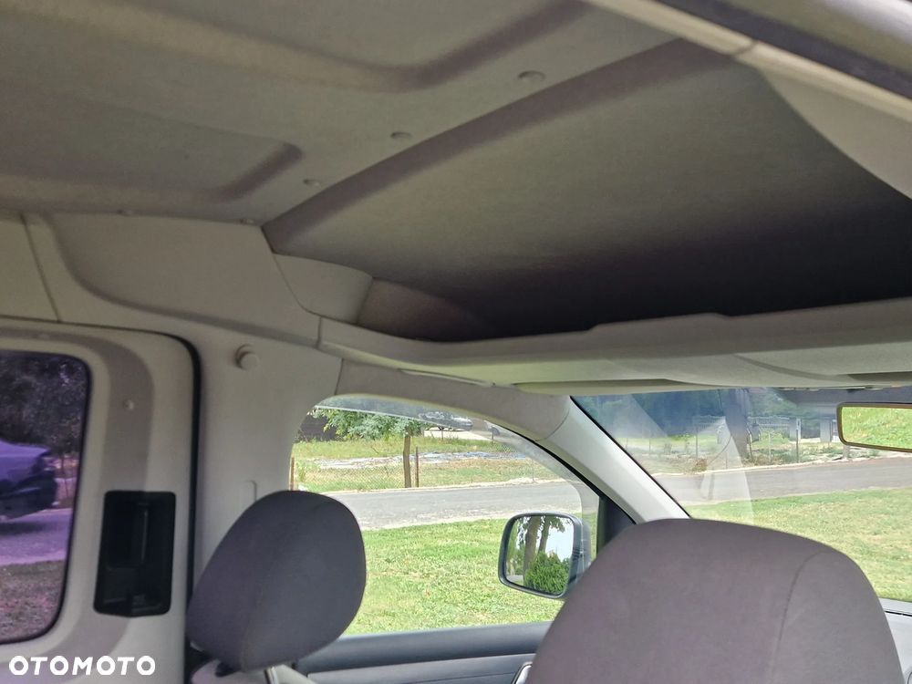 Volkswagen Caddy Comfortline DSG - 29