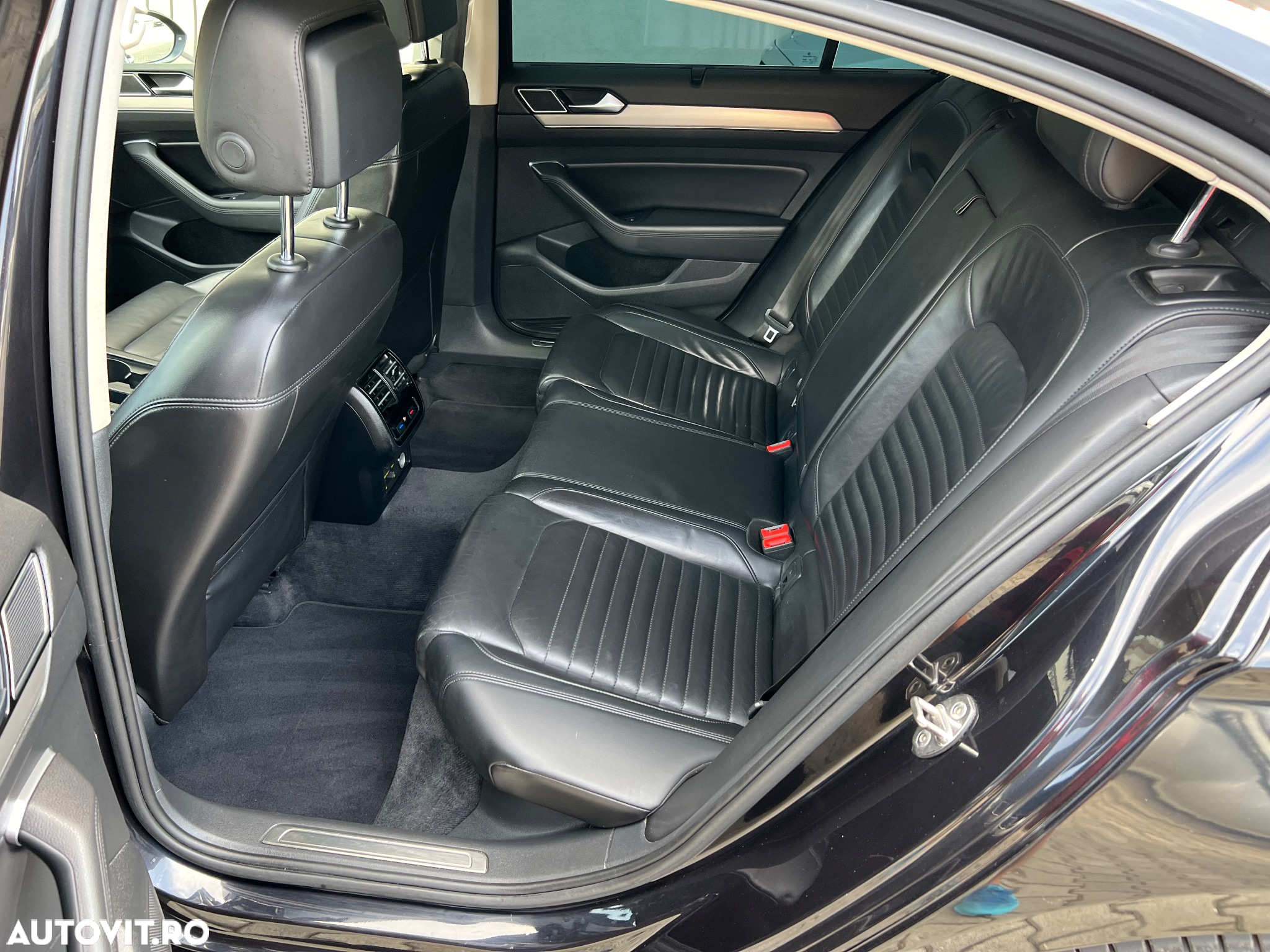 Volkswagen Passat 2.0 TDI (BlueMotion Technology) DSG Highline - 21