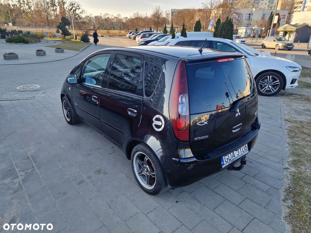 Mitsubishi Colt - 4