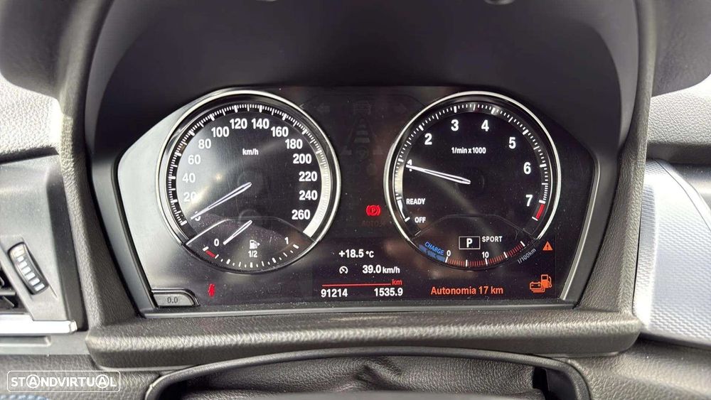 BMW 225xe Active Tourer - 16