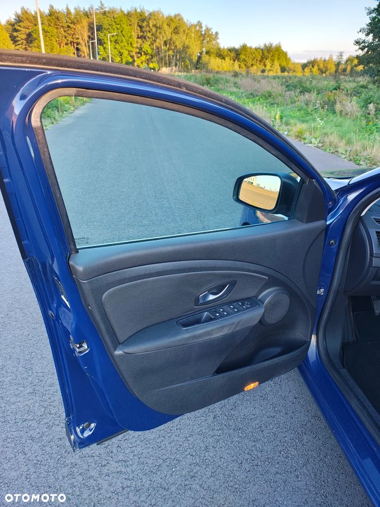 Renault Megane 1.6 16V 100 Authentique - 10