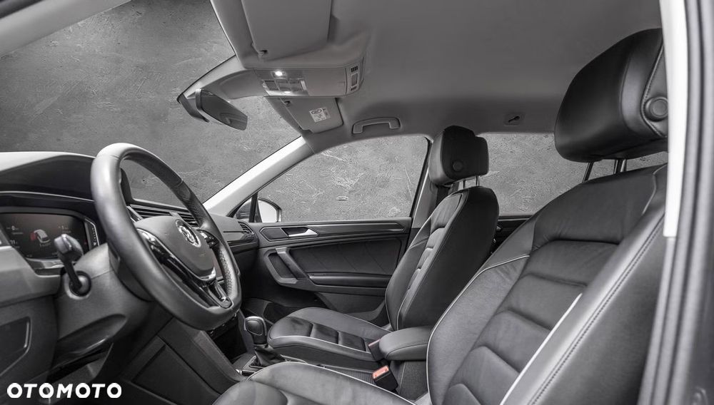 Volkswagen Tiguan 2.0 TDI SCR DSG R-Line - 9
