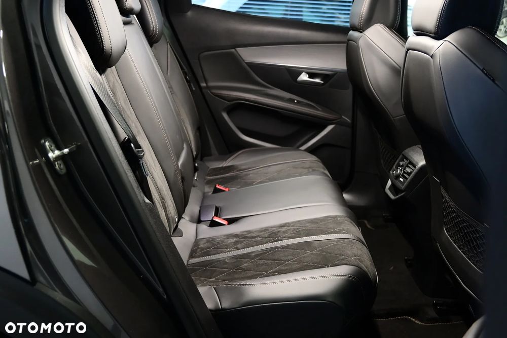 Peugeot 3008 2.0 BlueHDi GT S&S EAT8 - 23