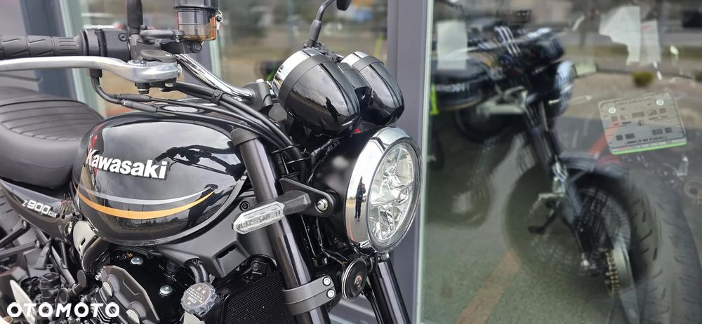 Kawasaki Z 900 RS - 8