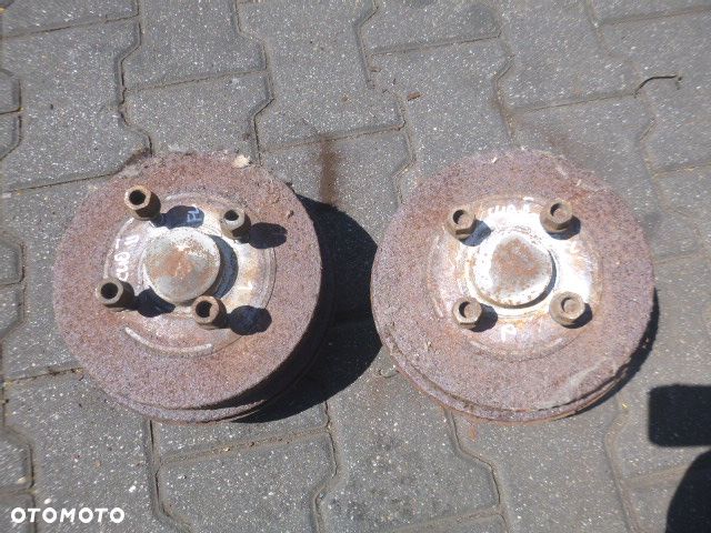 PIASTA PIASTY TYŁ NA PRZYCZEPKĘ KOMPLET RENAULT 4X100 - 10