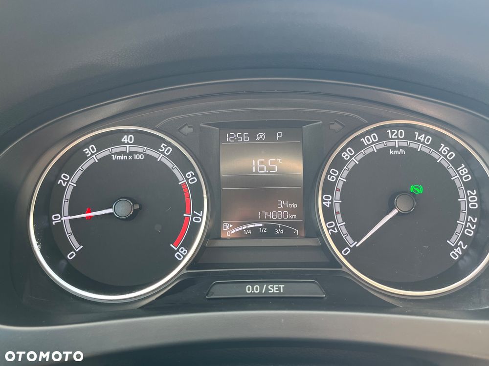 Skoda RAPID 1.0 TSI DSG Ambition - 12