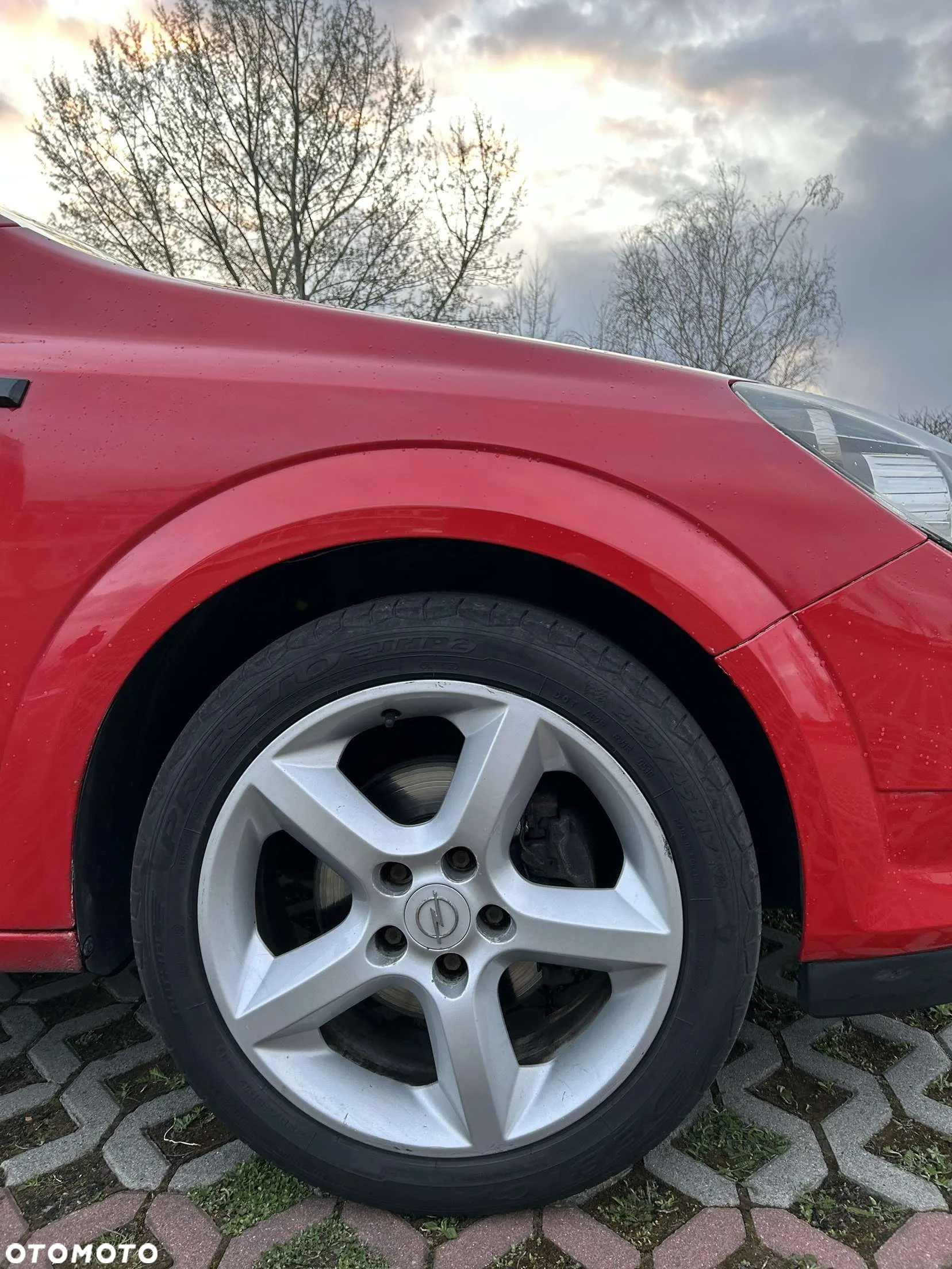 Opel Astra GTC 1.8 Cosmo - 29