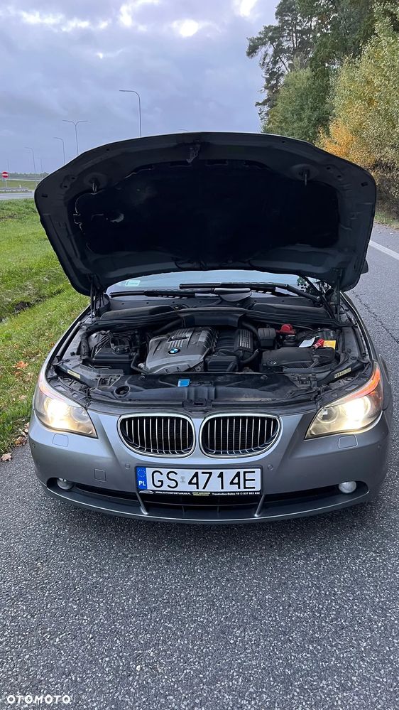BMW Seria 5 523i - 7