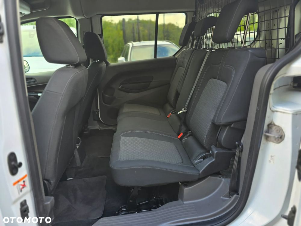 Ford Transit Connect - 13