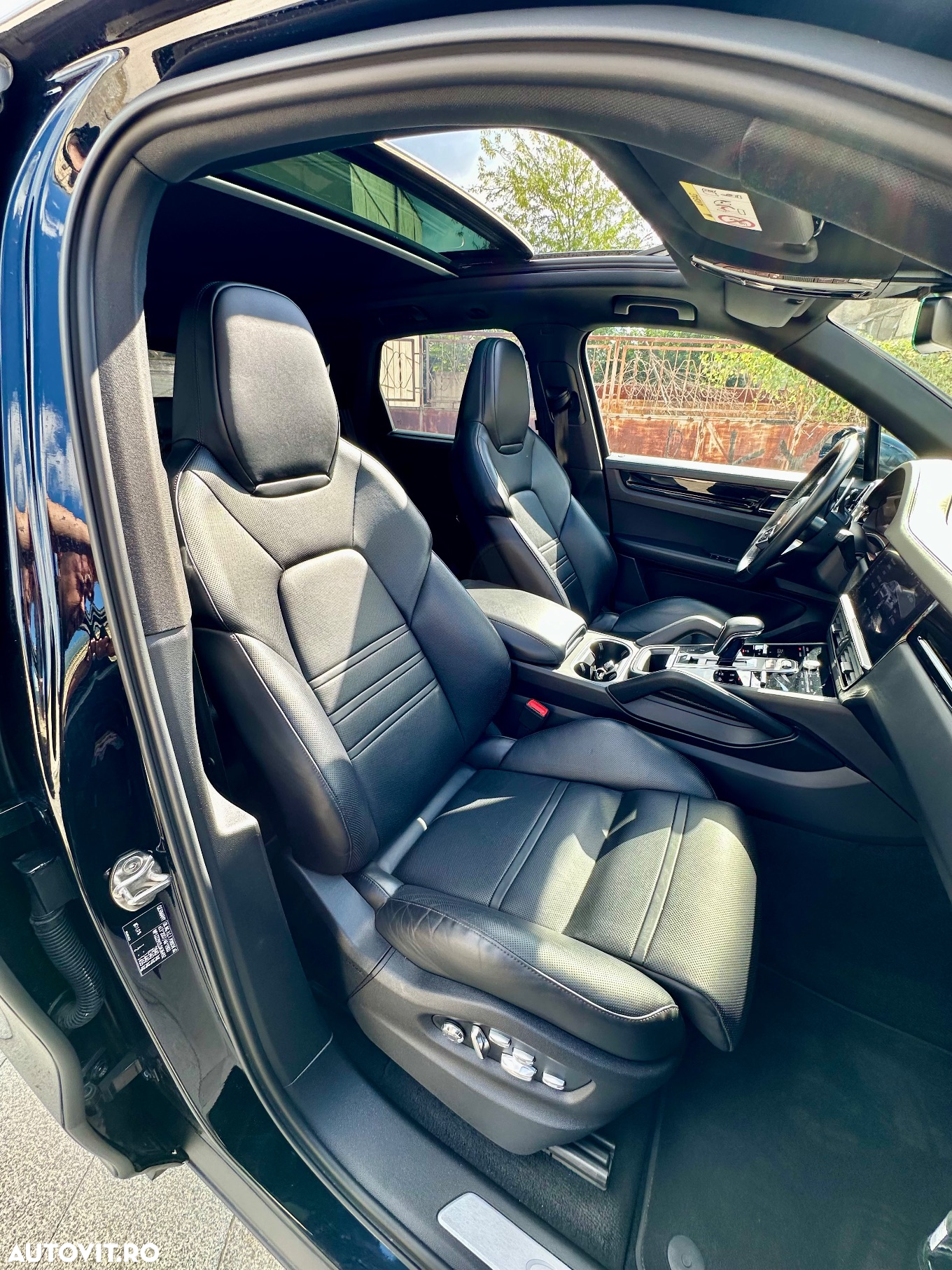 Porsche Cayenne - 9