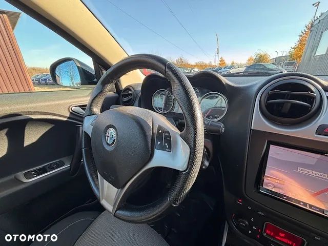 Alfa Romeo Mito 1.4 Distinctive - 28