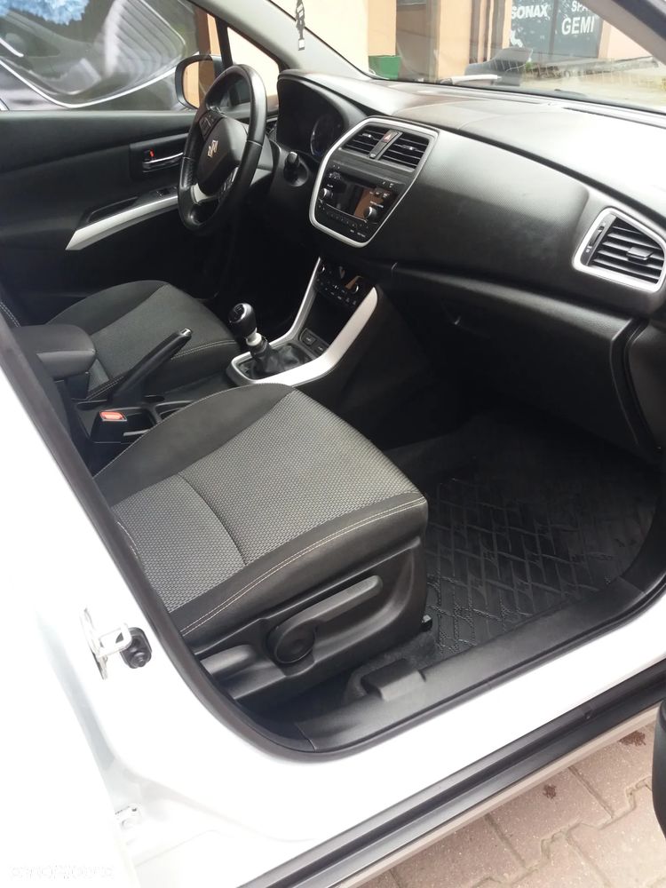 Suzuki SX4 S-Cross 1.6 DDiS Comfort - 9