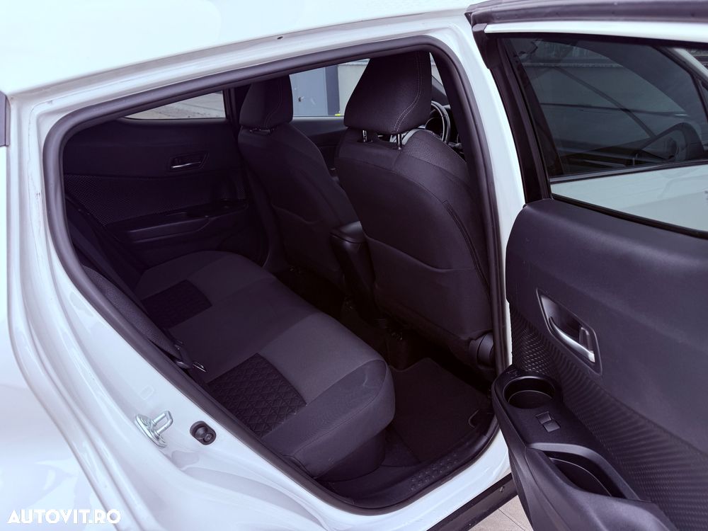 Toyota C-HR 1.8 HSD 122 CP 4x2 CVT C-ult Style bi-tone - 29