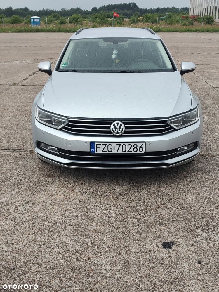 Volkswagen Passat 2.0 TDI SCR DSG Comfortline - 1